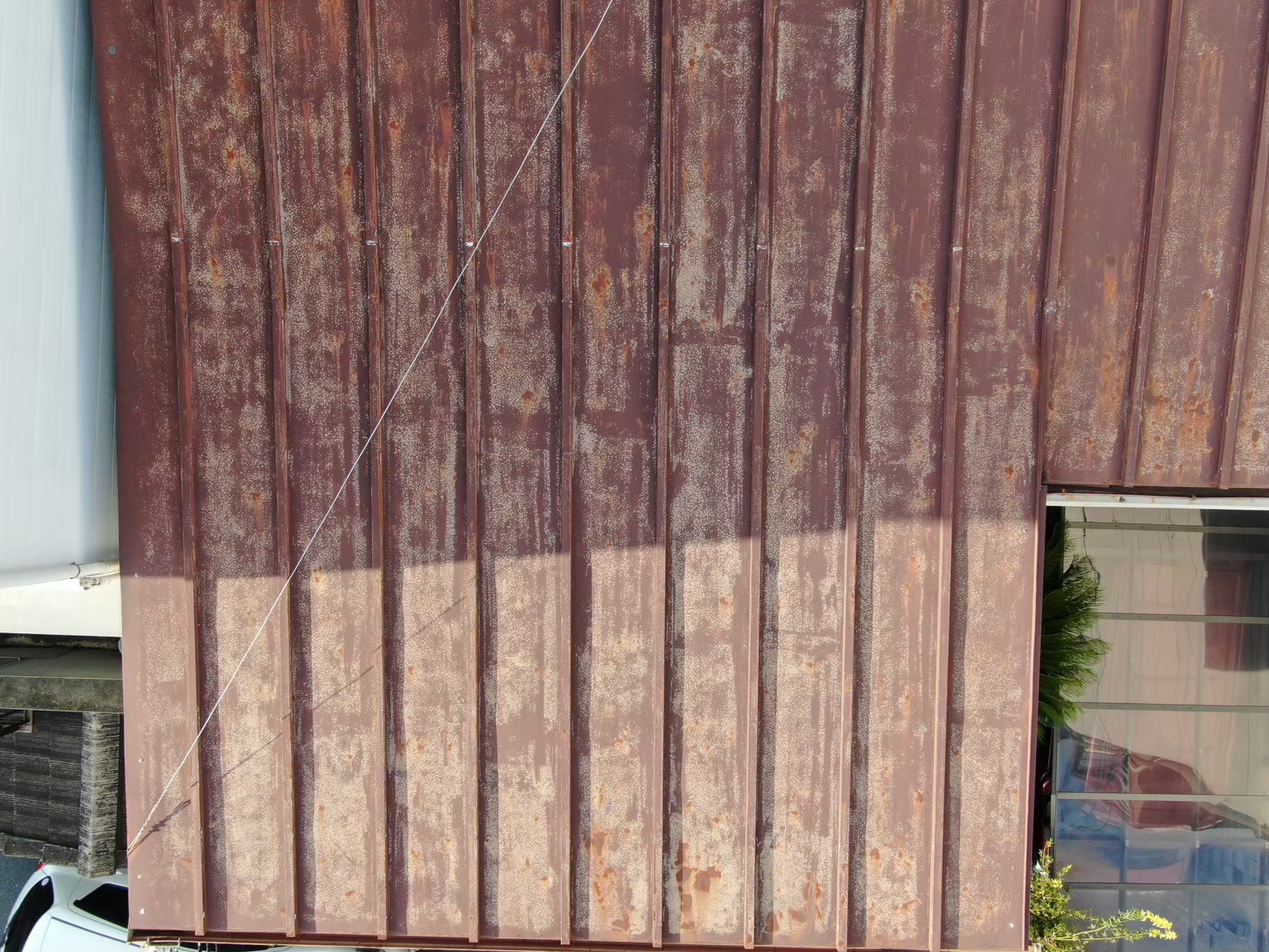 南面の日焼けと退色（5枚目）